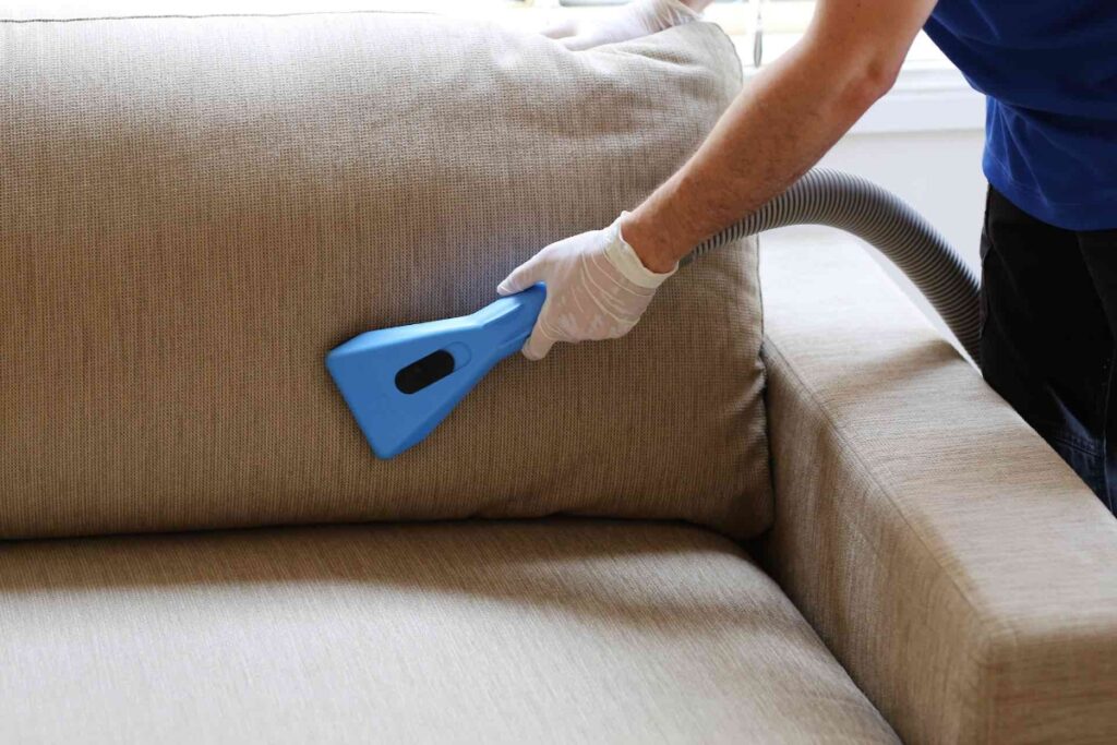 Sofa-Cleaning